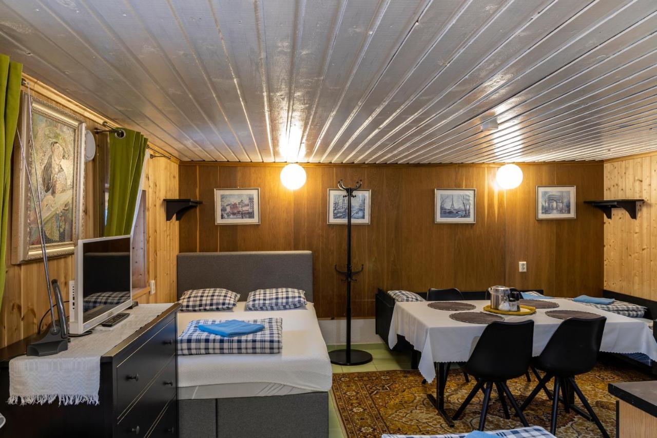 Maple House - Sodyba Tarp Klevu Утена Екстер'єр фото